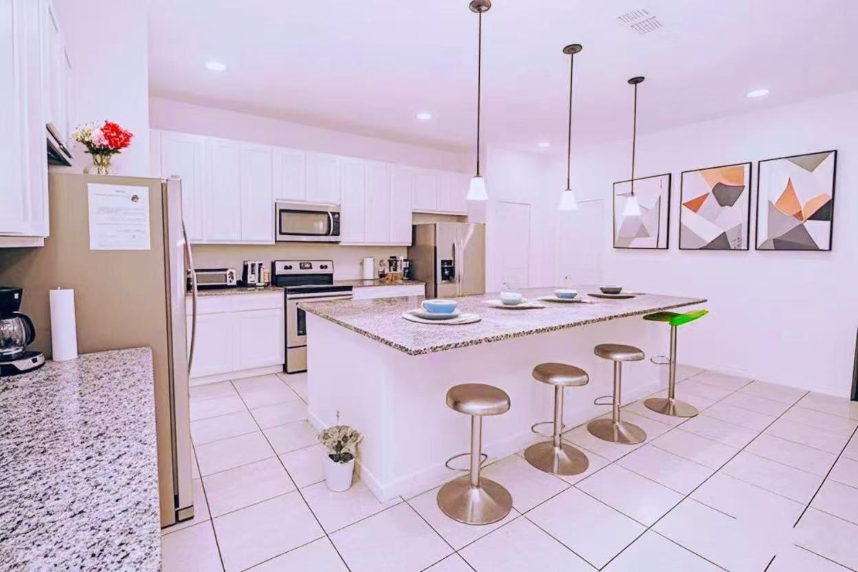Family Retreat - Double Rooms King Rms Shared Bath-Luxury Club-Pool Spa-Near Disney Parks With Wifi Davenport Exterior photo